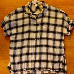 Button up flannel style shirt